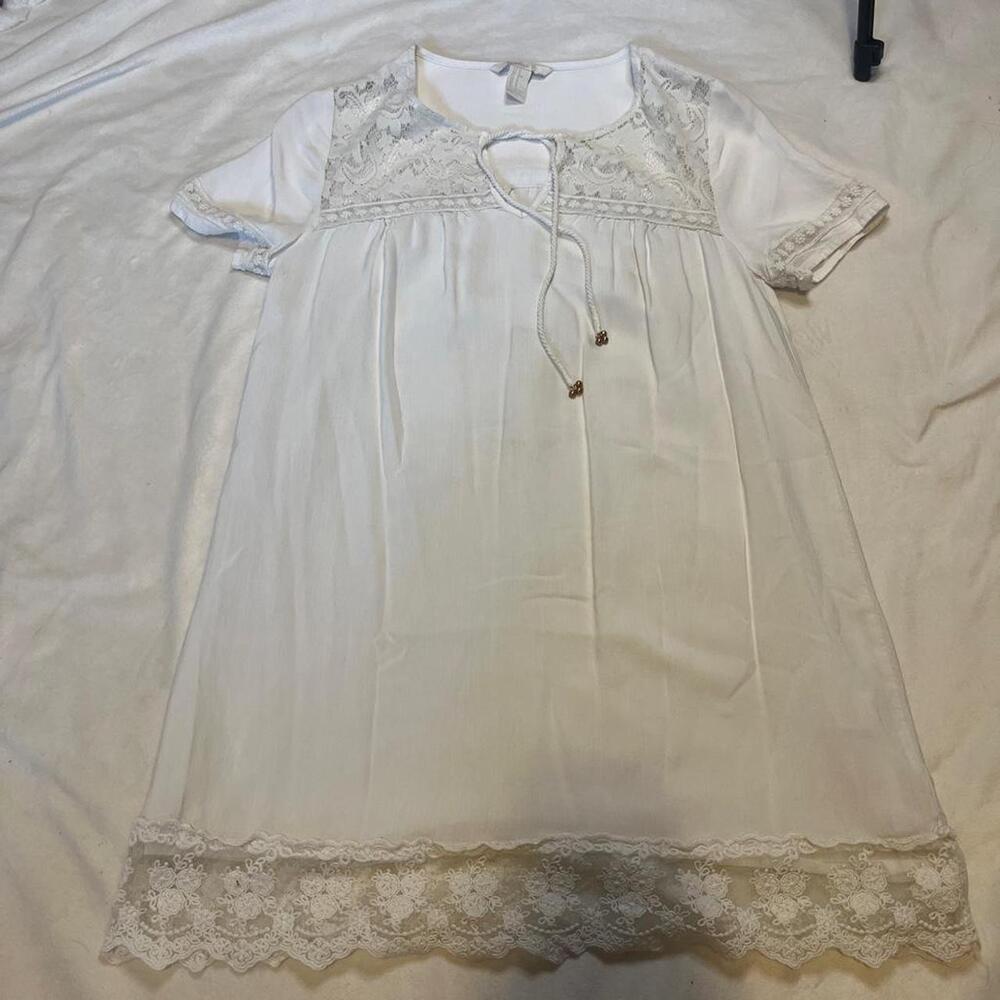 FOREVER 21 ROMANTIC BABYDOLL DRESS